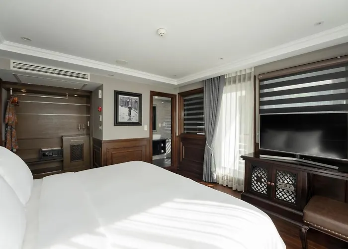 Ambassador Signature Cruise - Lan Ha Bay 5*