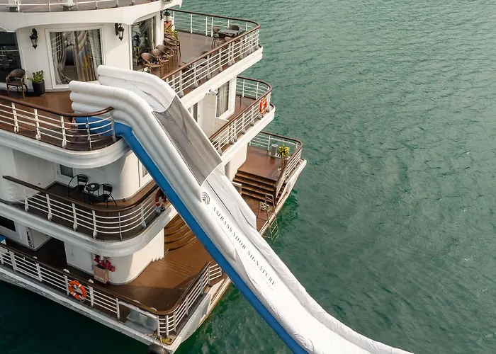 Ambassador Signature Cruise - Lan Ha Bay Hạ Long