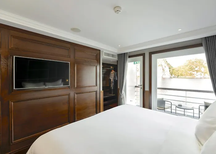  Ambassador Signature Cruise - Lan Ha Bay 5*
