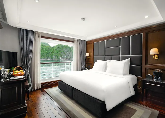 Ambassador Signature Cruise - Lan Ha Bay Hạ Long