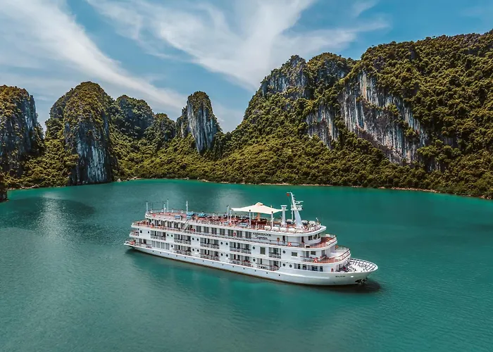  Ambassador Signature Cruise - Lan Ha Bay