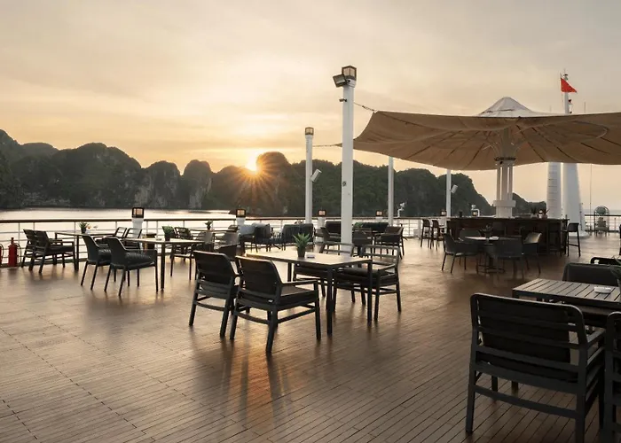  Ambassador Signature Cruise - Lan Ha Bay Hạ Long