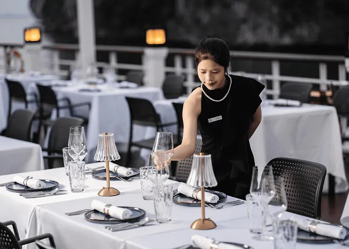 Ambassador Signature Cruise - Lan Ha Bay