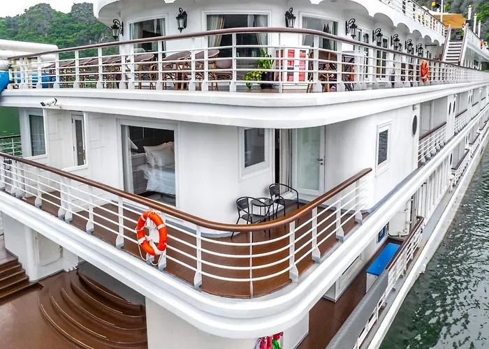 Ambassador Signature Cruise - Lan Ha Bay Hạ Long