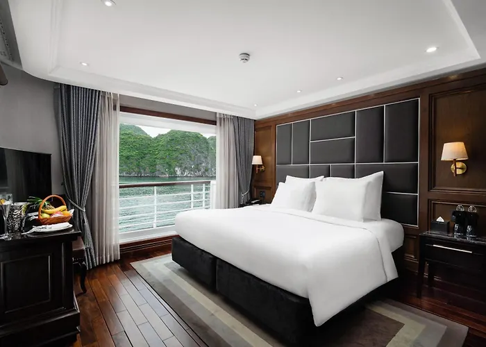 Ambassador Signature Cruise - Lan Ha Bay  Hạ Long
