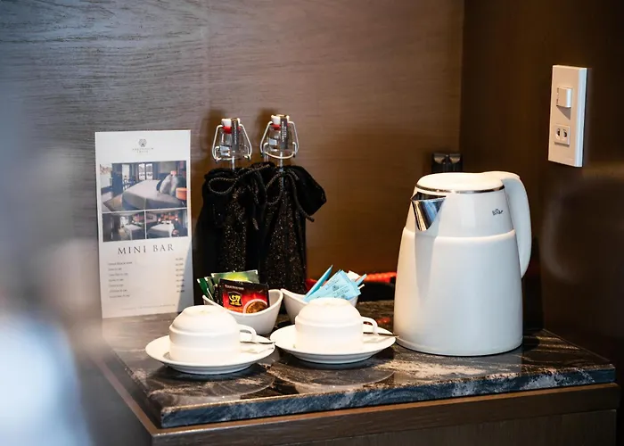 Ambassador Signature Cruise - Lan Ha Bay 5* Hạ Long