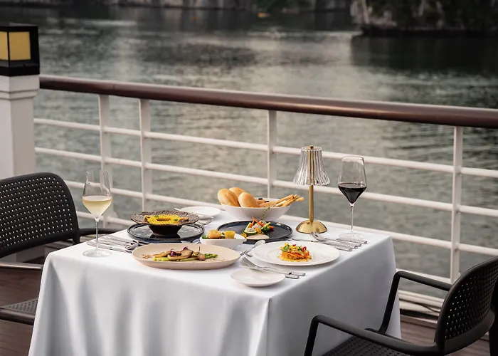 Ambassador Signature Cruise - Lan Ha Bay  5*